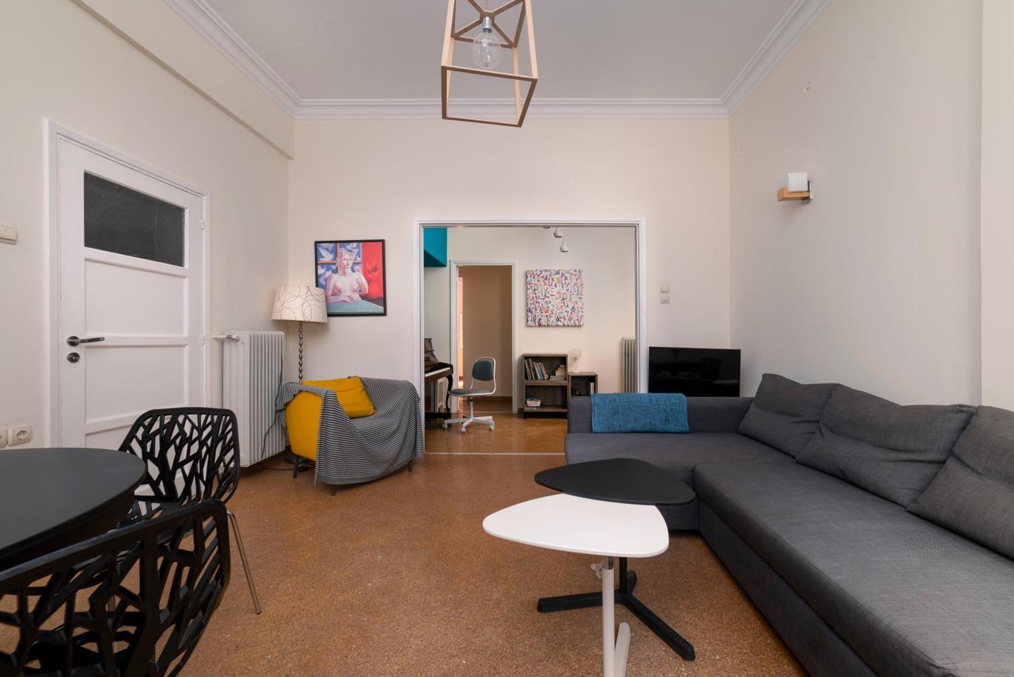 Apartment Vintage And Spacious 3ba Next To Ancient Center
