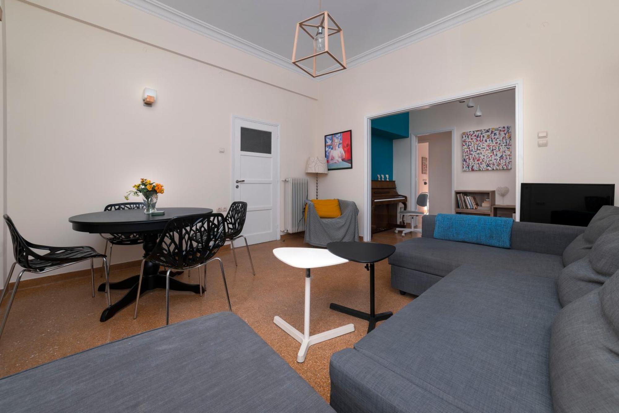 Vintage And Spacious 3ba Next To Ancient Center Apartment Athens